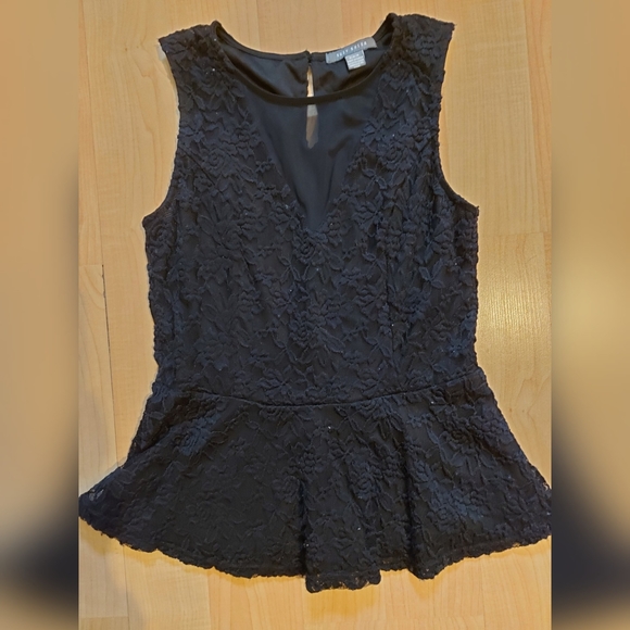 Suzy Shier peplum lace top - Picture 1 of 3